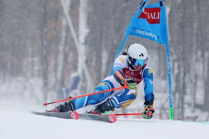 Francesca Baruzzi en la prueba de slalom gigante en Tremblant, Canadá, el año pasado; será abanderada de la delegación