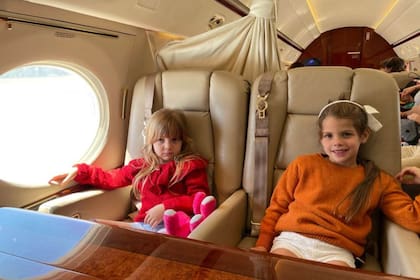 Francesca e Isabella Icardi en pleno vuelo