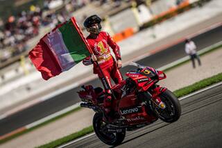 Pecco Bagnaia, campeón con remontada épica y el piloto que rompió los hechizos