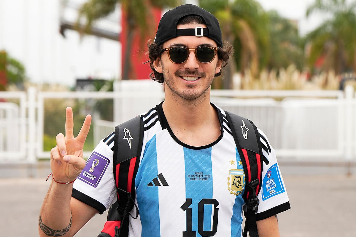 Francesco Bagnaia, y la "10" de Messi; así se presentó el campeón en Termas de Río Hondo