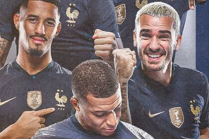 Francia presentó su convocatoria para la fecha FIFA con una imagen en la que sus jugadores llevan el escudo de campeón del mundo