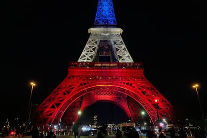 Francia recuerda a las víctimas de los ataques de París 10 años después de la noche de terror