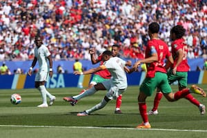 Francia ya le genera peligro a Marruecos y lo mete en su área: se juegan el pase a las semifinales