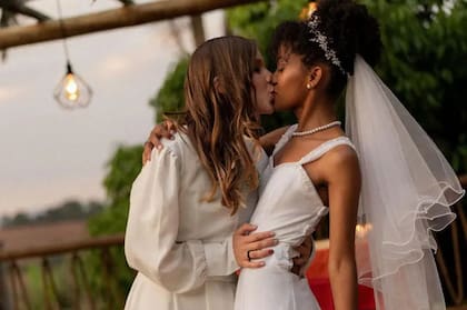 Francília y Luiza se conocieron en un convento y acabaron casándose
