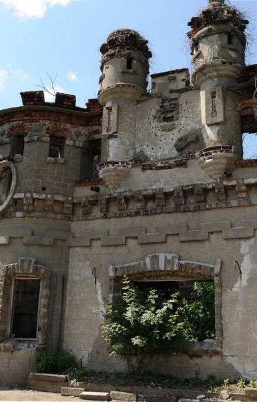 Francis Bannerman compró una isla y mandó a construir un castillo para poder guardar el arsenal de armas que vendía.