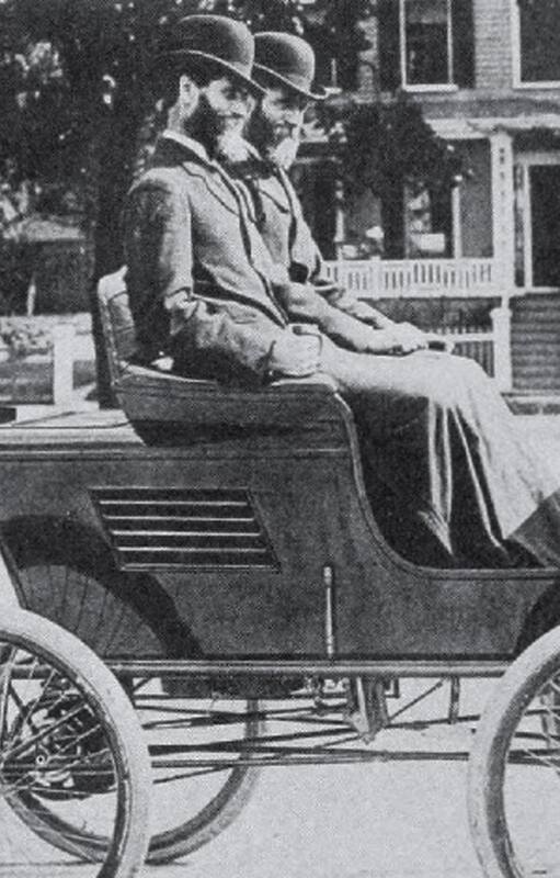 Francis E. Stanley y su hermano gemelo, Freelan O. Stanley