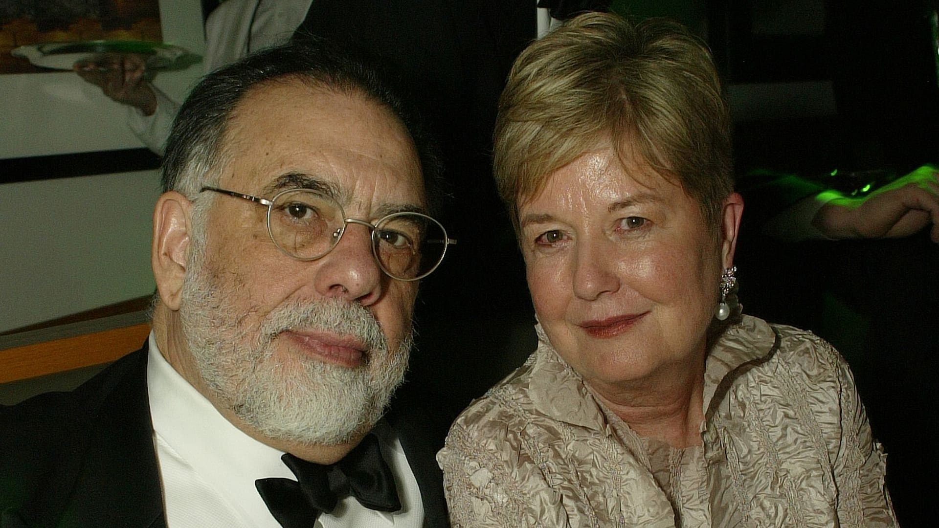 Francis Ford Coppola junto a su esposa, Eleonor, en la fiesta de Vanity Fair después de la entrega de los Oscar en 2004