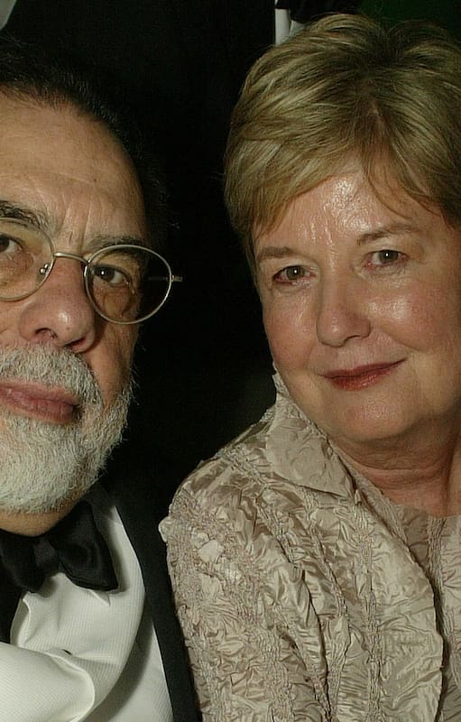 Francis Ford Coppola junto a su esposa, Eleonor, en la fiesta de Vanity Fair después de la entrega de los Oscar en 2004