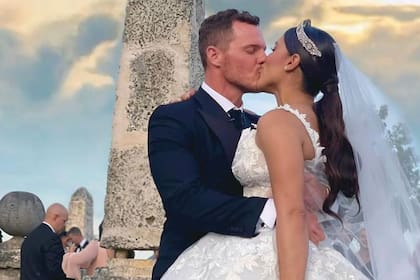 Francisca Lachapel y Francesco soñaban con su boda religiosa y realizaron una lujosa fiesta en República Dominicana