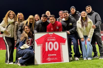 Francisco Álvarez, el 2 del Argentinos puntero que empezó como 10, cumplió 100 partidos y está en el radar de Boca