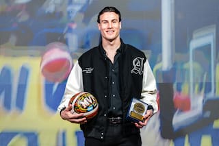 Hizo dos masters en Estados Unidos, volvió al país, es el MVP de la Liga y va por la corona para Boca
