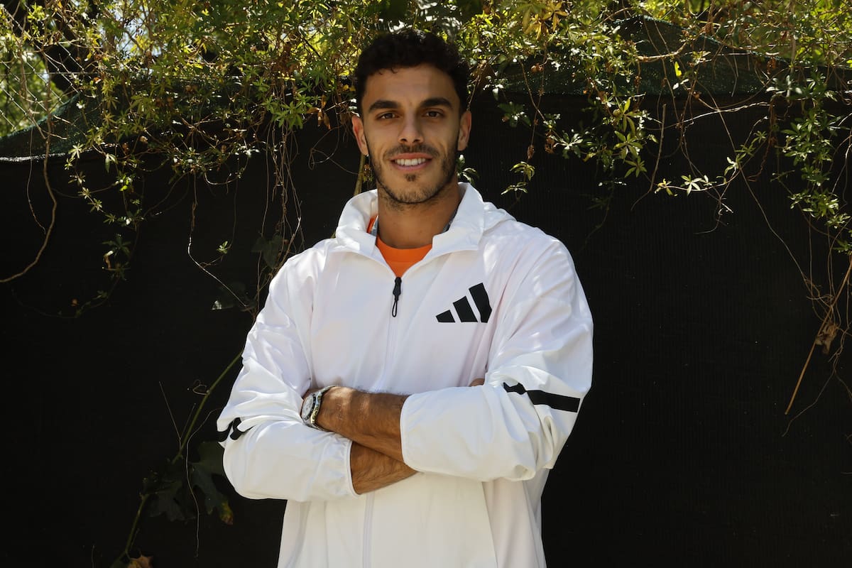 Francisco Cerundolo, distendido, en la charla con La Nación, y antes de su debut en Buenos Aires