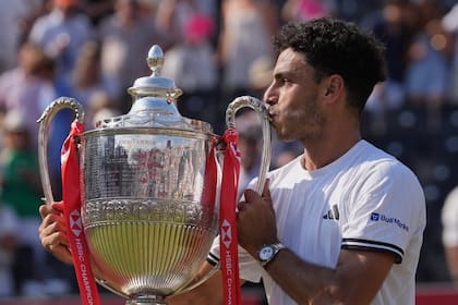 Francisco Cerúndolo llega en gran forma a Wimbledon tras haber conquistado el ATP 500 de Queen's