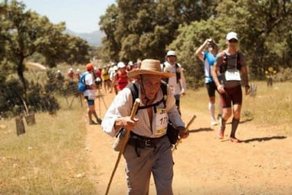 Súper Paco, el hombre que tiene 81 años y corrió 101 kilómetros - LA NACION
