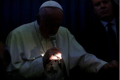 Francisco, durante el vuelo de regreso a Roma