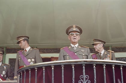 Francisco Franco y Juan Carlos I en Madrid