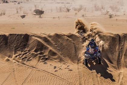 Francisco Moreno compitiendo en el Dakar 2022