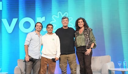 Francisco Murray (Koala), Federico Lauría (Dale Play), Mario Pergolini y María Julia Bearzi (Endeavor Argentina)