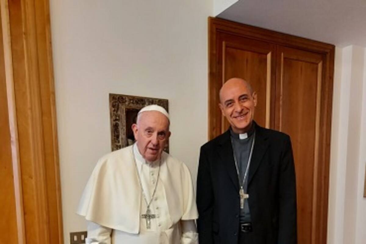 Francisco recibió al arzobispo Víctor Manuel Fernández en Roma