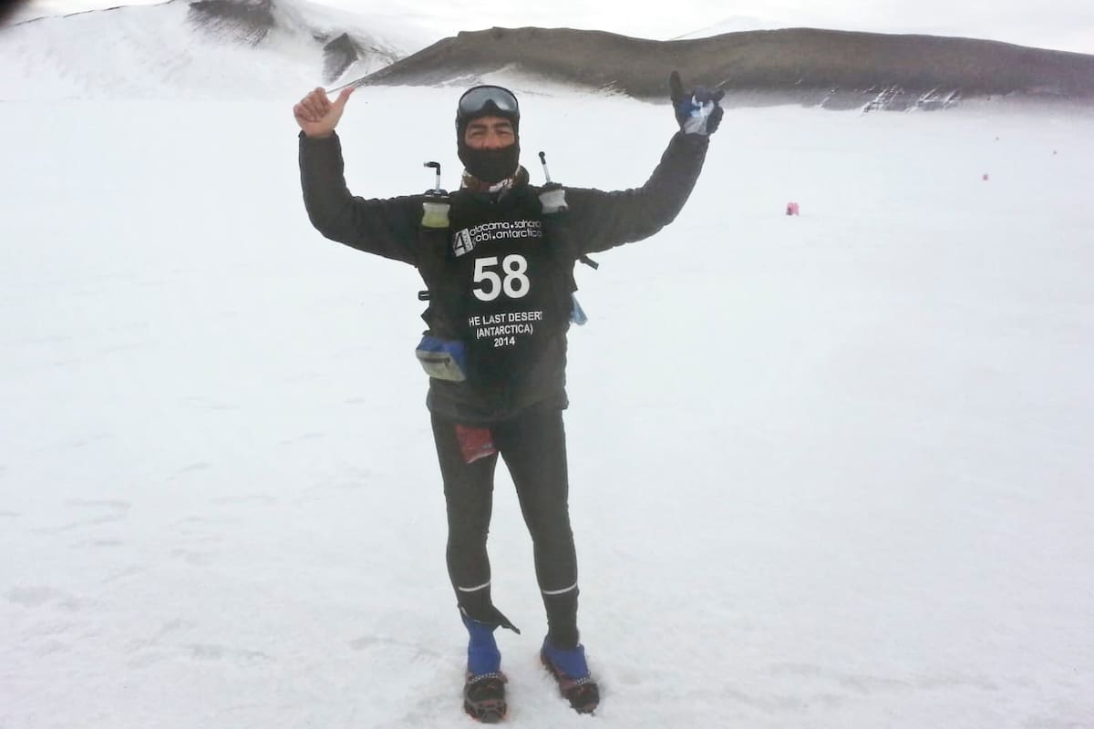 Francísco Somoza en la Antártida, uno de los destinos que conoció corriendo