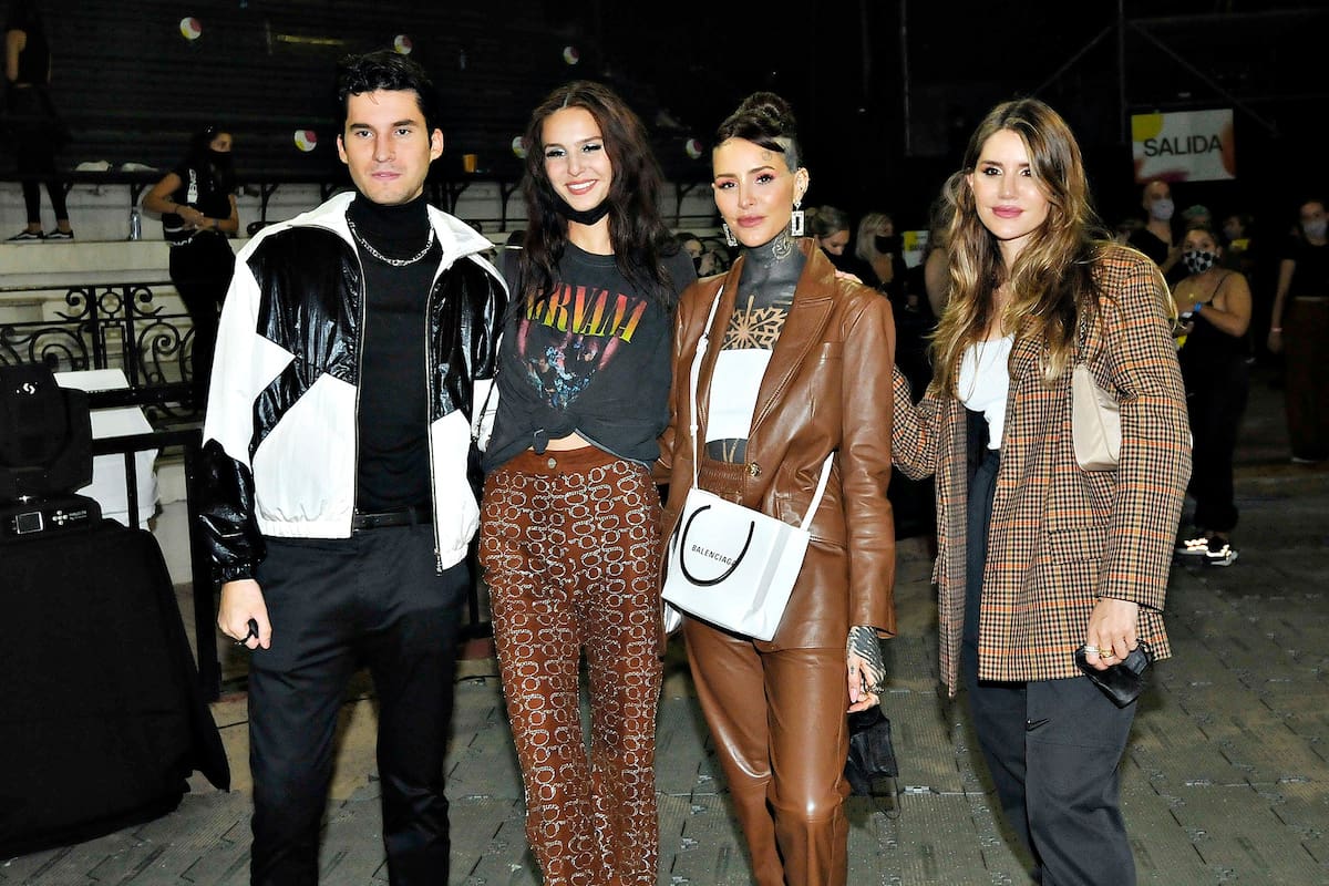 Francisco y Candelaria Tinelli acompañaron a sus hermanas en el Bafweek: Micaela presentó la nueva colección de su marca Ginebra y Juanita participó como modelo de algunas pasadas