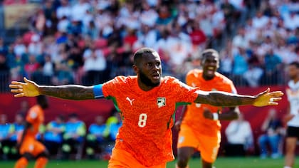 Franck Kessié festeja el gol de Costa de Marfil ante Alemania