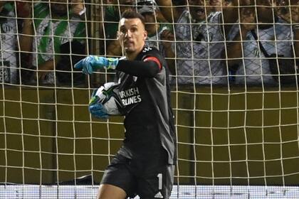 Franco Armani, surgido de Santa Fe: un club de esa provincia le reclamó a River por sus derechos formativos