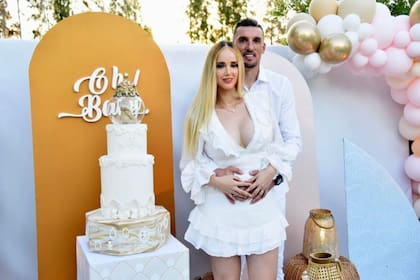 Franco Armani y su esposa anunciaron el sexo de su futuro bebé
