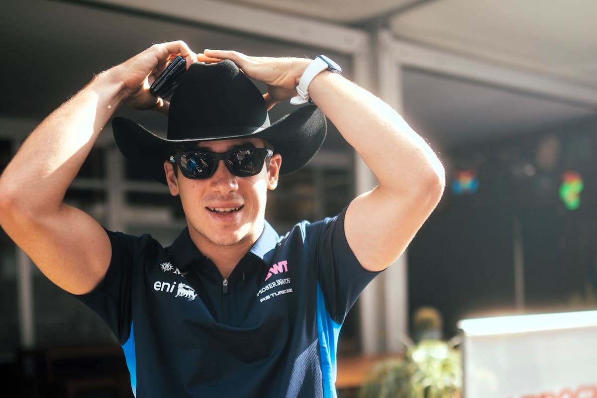 Franco Colapinto, con look vaquero y motivado para Austin