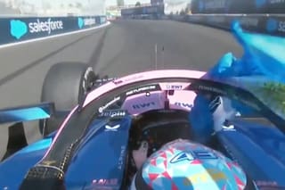 Colapinto desplegó la bandera argentina al final de la carrera