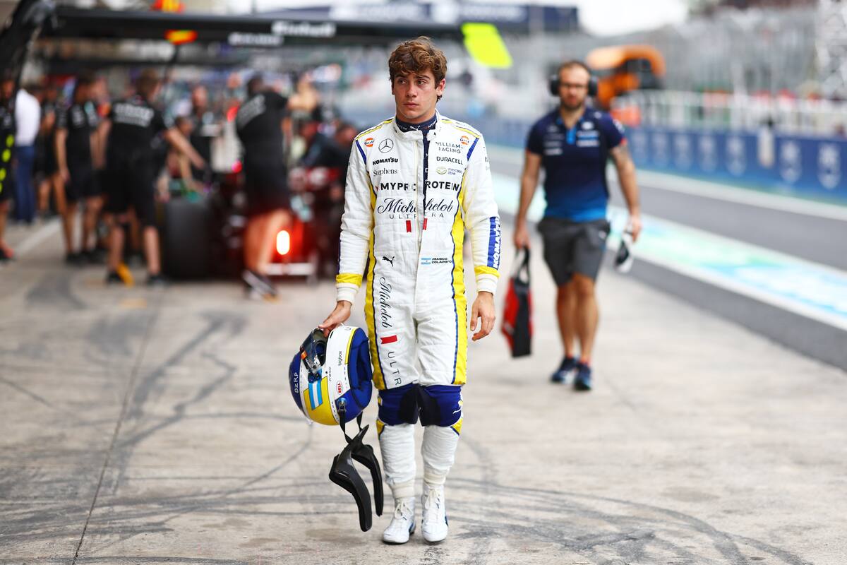 Franco Colapinto, durante las prácticas del Gran Premio de Interlagos, que para el argentino se convirtió en pesadilla