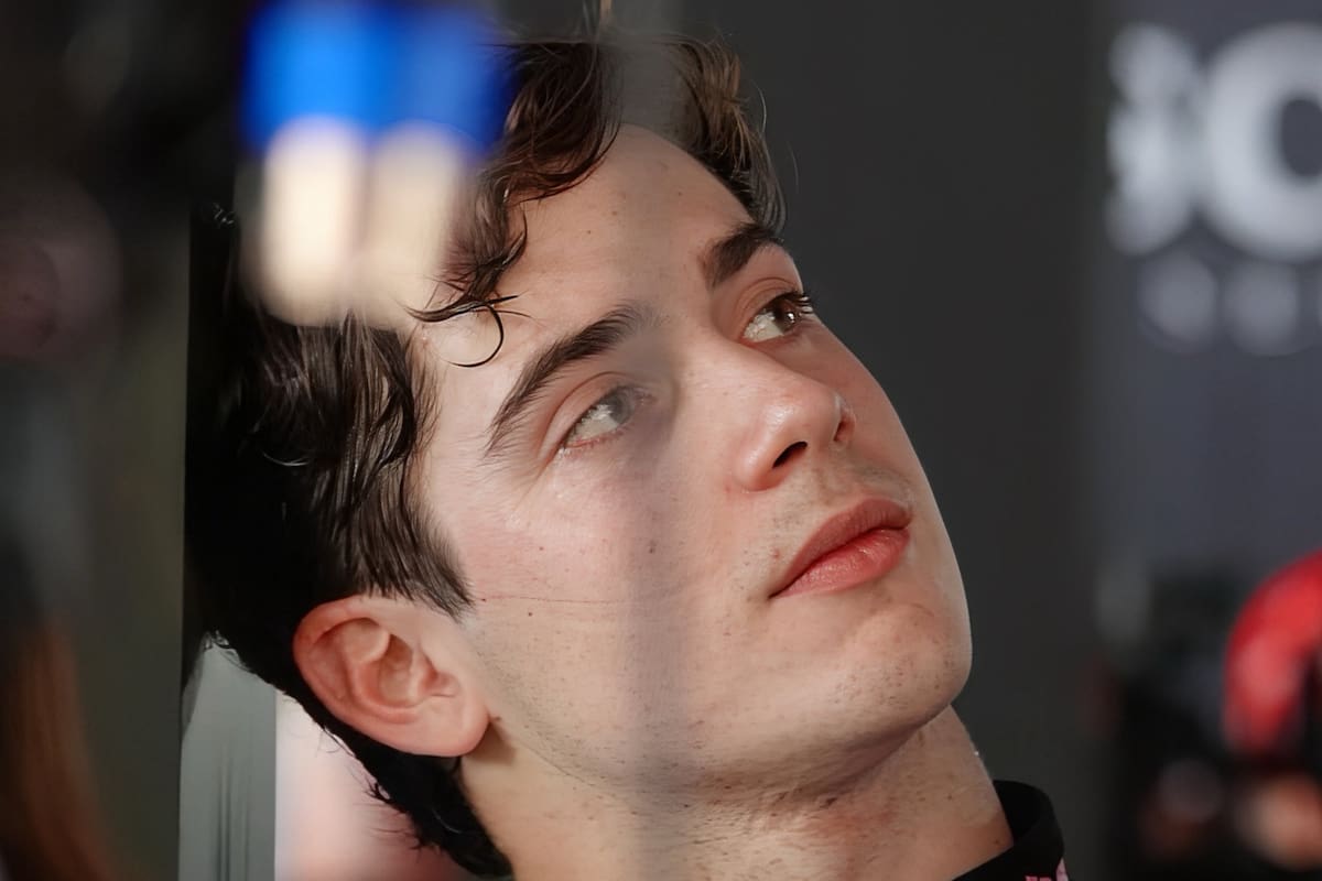 Franco Colapinto, pensativo en Silverstone