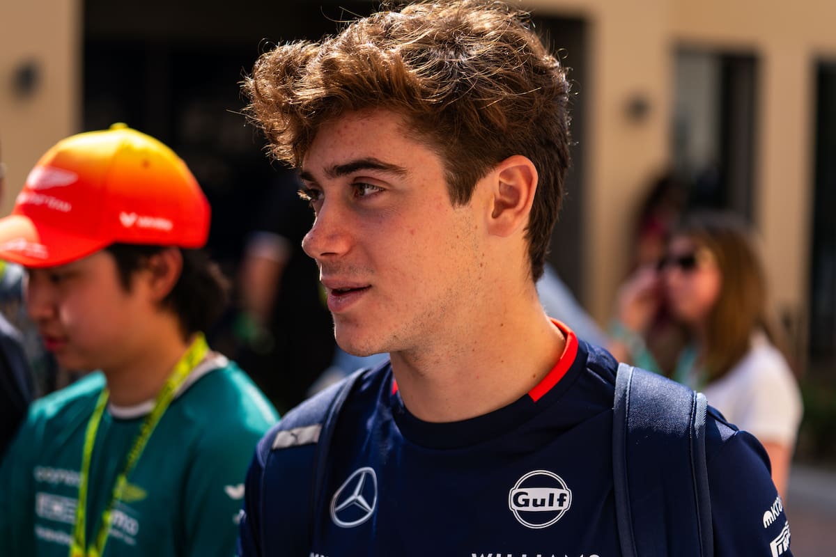 Franco Colapinto, poco antes de arrancar la carrera en Abu Dhabi