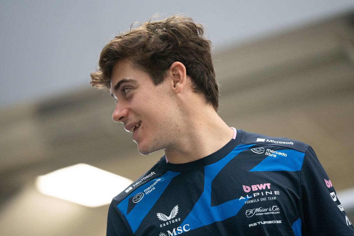 Franco Colapinto probó el auto de Alpine 2026 en un simulador
