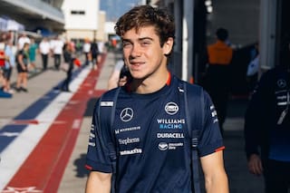 Franco Colapinto recibió la visita de dos leyendas del deporte argentino en el Gran Premio de Estados Unidos