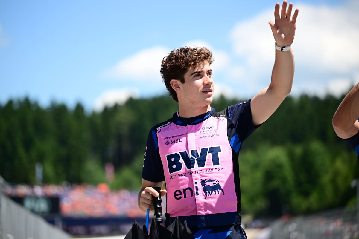 Franco Colapinto se mantiene en la estructura de Alpine; el CEO de Renault Argentina validó al piloto argentino para el resto del año