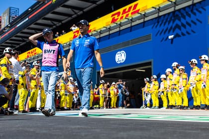 Franco Colapinto y Pierre Gasly en el circuito de "Madring": el argentino ensayó una tarea de alto rendimiento, en contraste de la performance que demostró su compañero francés