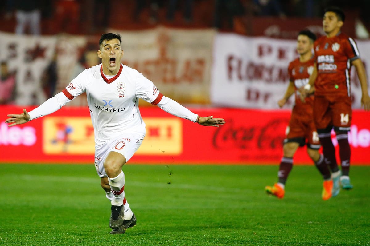 Franco Cristaldo lleva convertidos diez goles para Huracán en el campeonato; este jueves le hizo dos a Central Córdoba