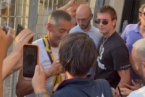 El caluroso recibimiento a Franco Mastantuono en Italia: jugará en la Fiorentina