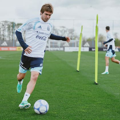 Franco Mastantuono, de 19 años, no fue al Mundial por su falta de continuidad en Europa, pero sigue en los planes de Scaloni