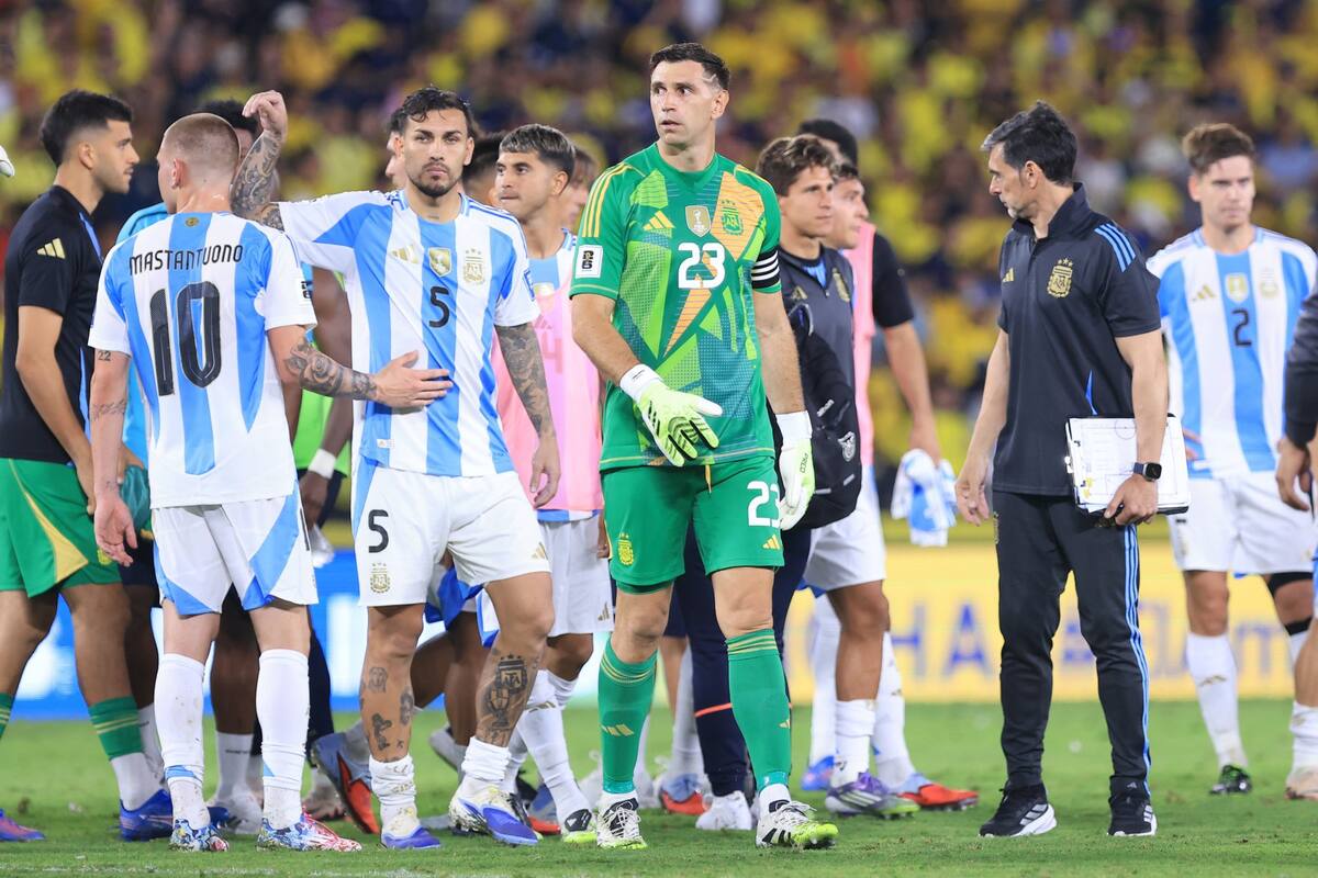 Franco Mastantuono, Leandro Paredes y Emiliano Martínez al cabo de un traspié en Ecuador que no debe ser pasado por alto por la selección argentina.