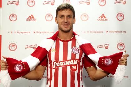 Franco Soldano cuando fue presentado este enero último en el Olympiacos de Grecia