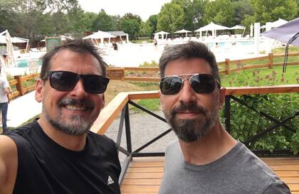 Sergio y Franco hace doce años que están juntos y desde 2018 iniciaron el camino de la adopción