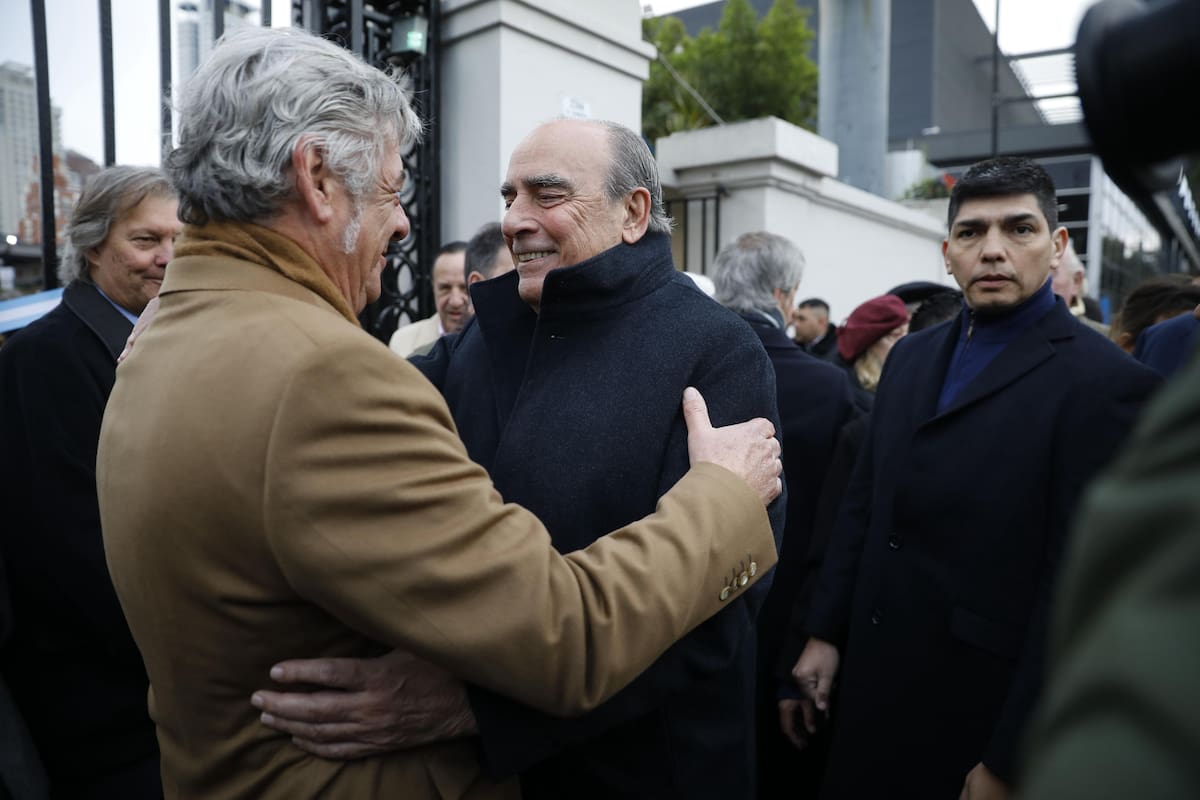 Francos con Pino; habló en Palermo y justificó el ajuste como vía para sostener las promesas al campo