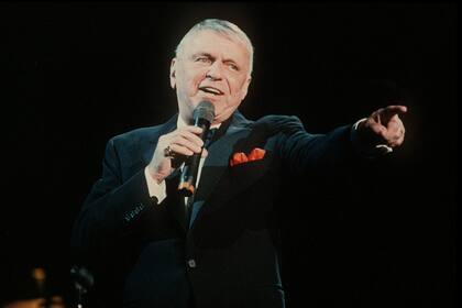 Efemérides del 12 de diciembre: se cumple un nuevo aniversario del nacimiento del cantante Frank Sinatra