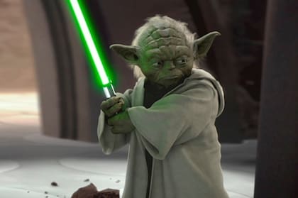 El maestro Yoda es quien entrana al joven Luke Skywalker
