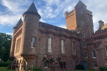 Ocho increíbles locaciones en tres países donde se filmó la película Frankenstein 2 Frankestein