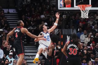 Bane anota 28 puntos, Wagner añade 26 y reparte 11 asistencias, y Magic vence 121-114 a Raptors