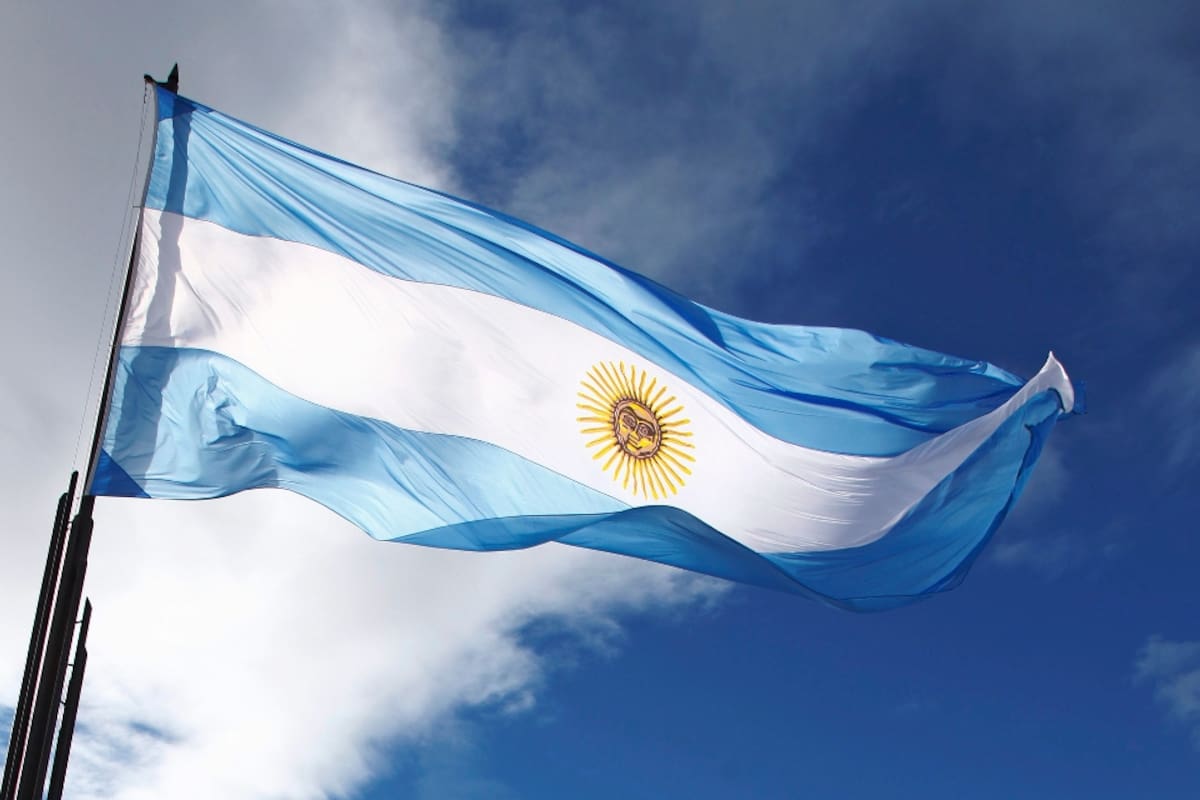 Frases y saludos para compartir en el Día de la Bandera