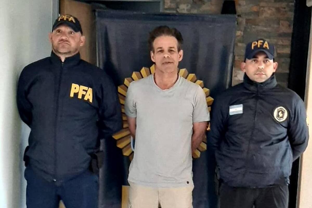 Fred Machado, cuando fue detenido en la Argentina, antes de ser deportado a Estados Unidos